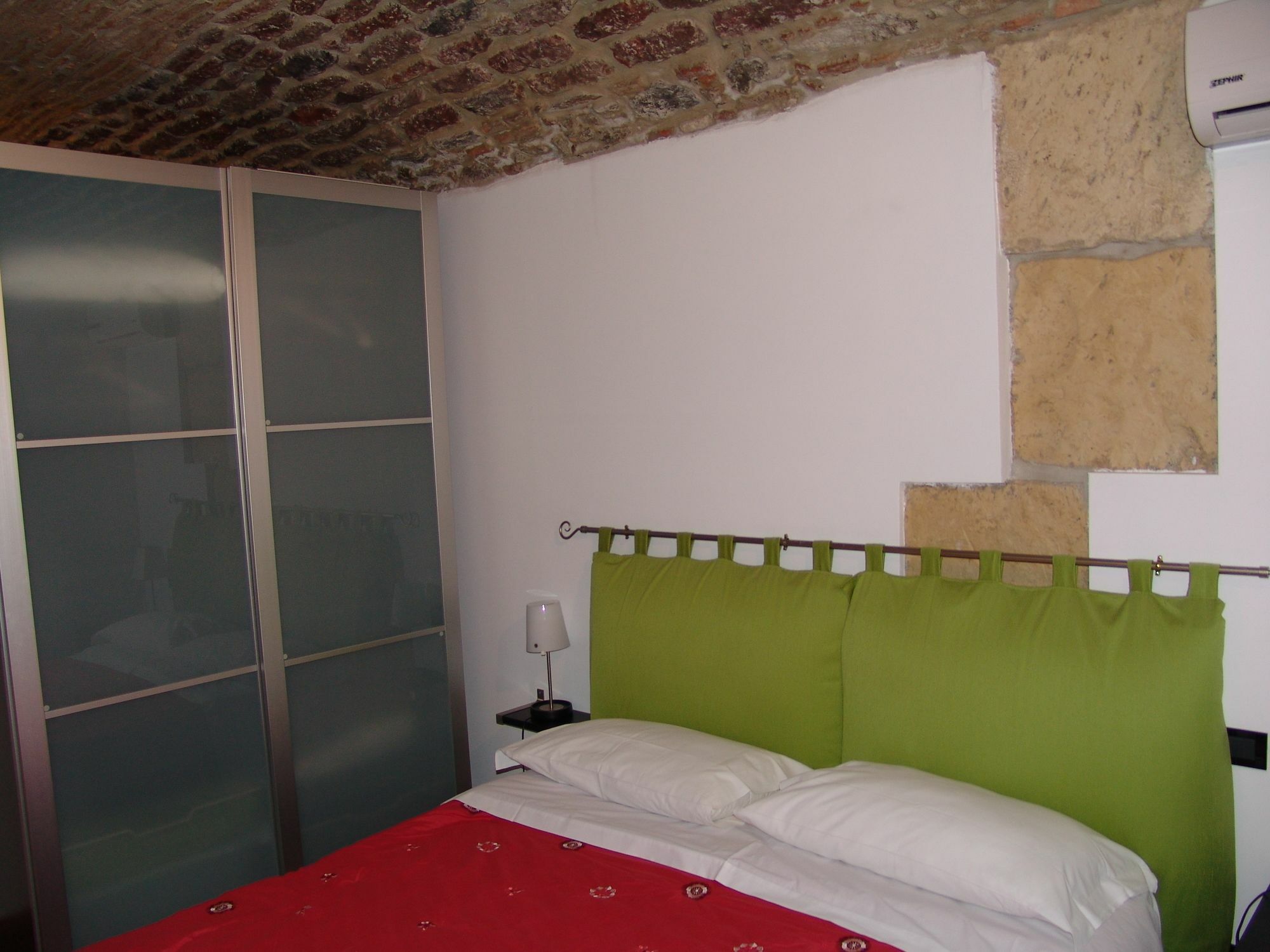 מילאצו Incentro Apartments מראה חיצוני תמונה